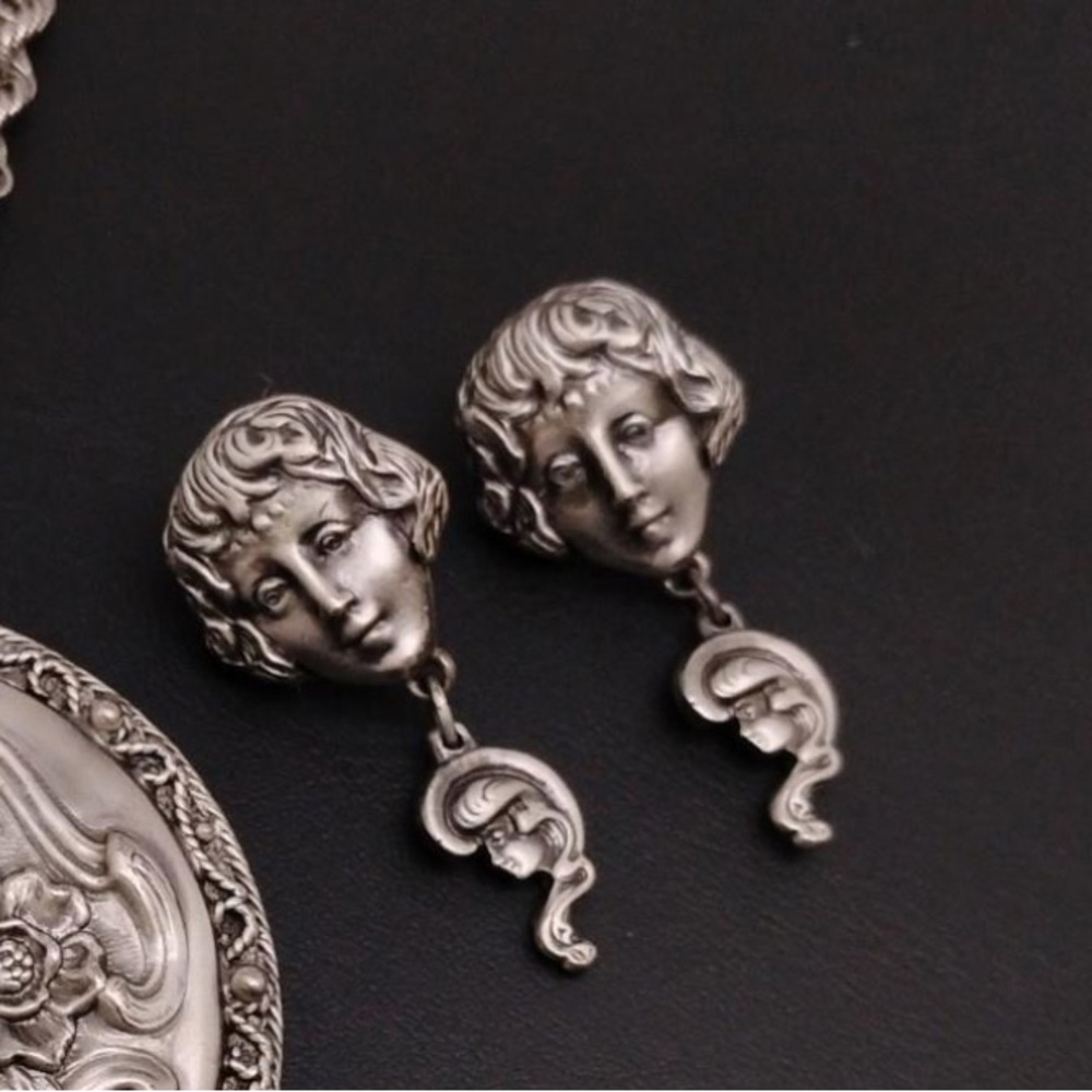 Vintage Goldette Art Nouveau Earrings